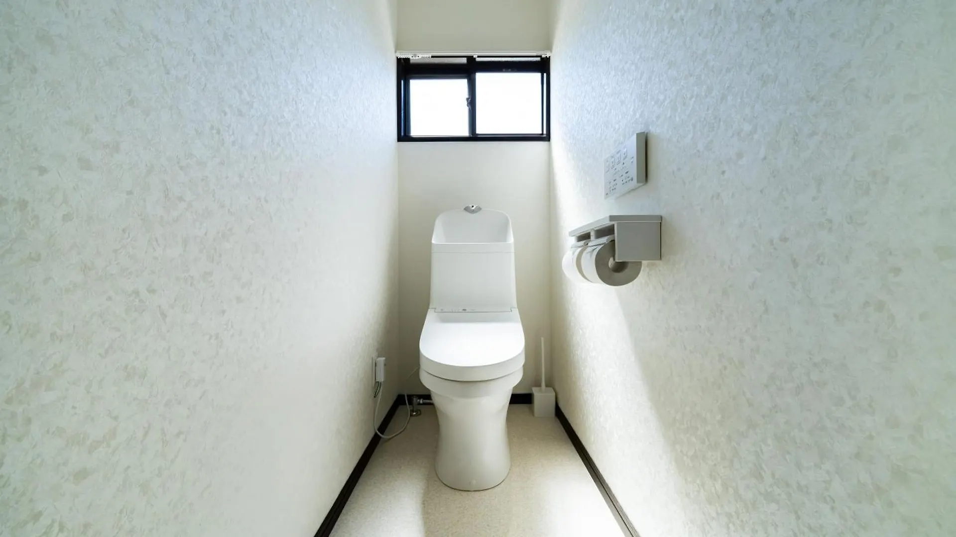 84-3, Shiomi 201, Entire Room For Rent Tokyo 0*,